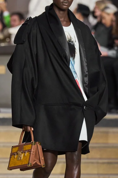Look 84
